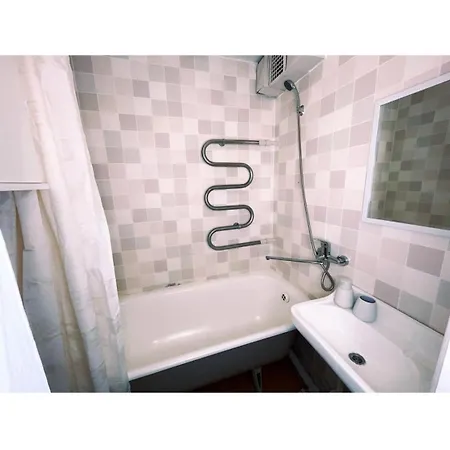 With Entertainment Apartment *